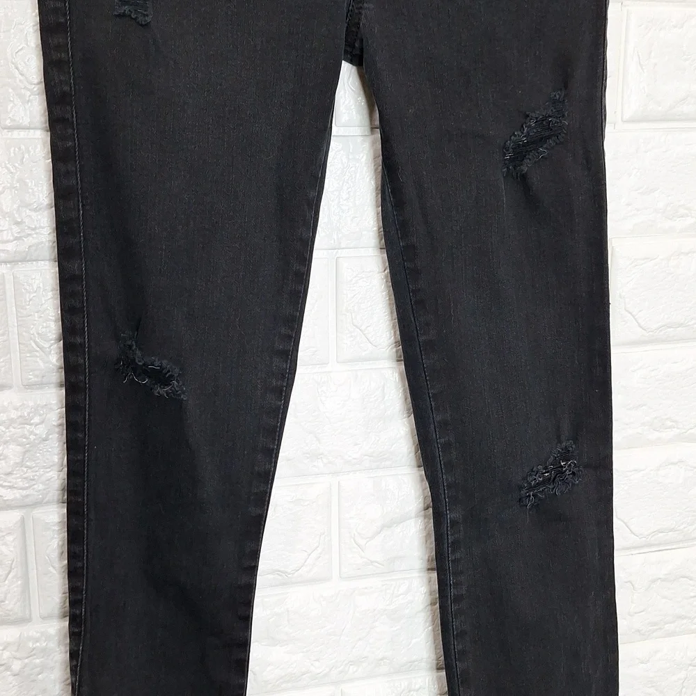DIESEL Black Skinzee Super Slim Skinny Regular Waist Distressed Jean w/ …